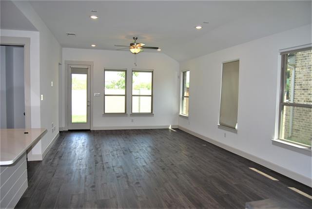 Foto del edificio - 2133 Bonnell St