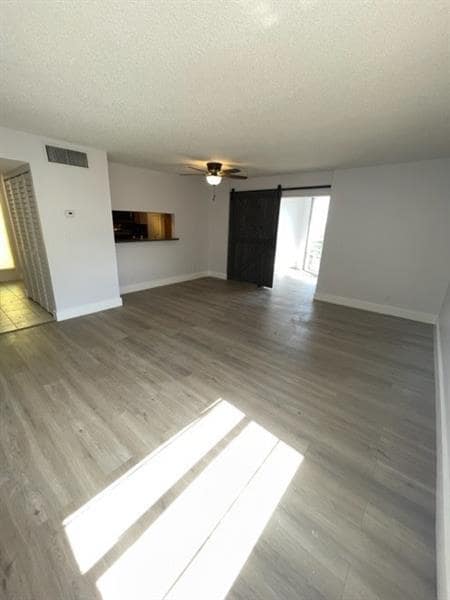 Foto del edificio - 3100 N Pine Island Rd