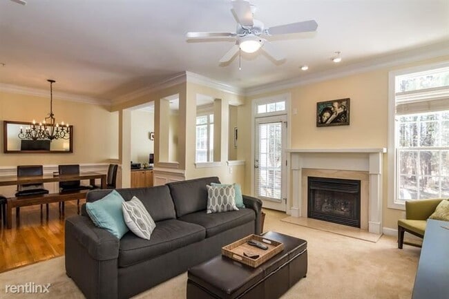 Building Photo - 4 br, 3.5 bath House - 214 Towne Ridge Lane