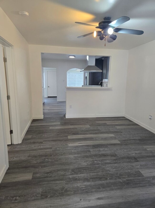 Building Photo - STATUS: AVAILABLE |R24S| $1625