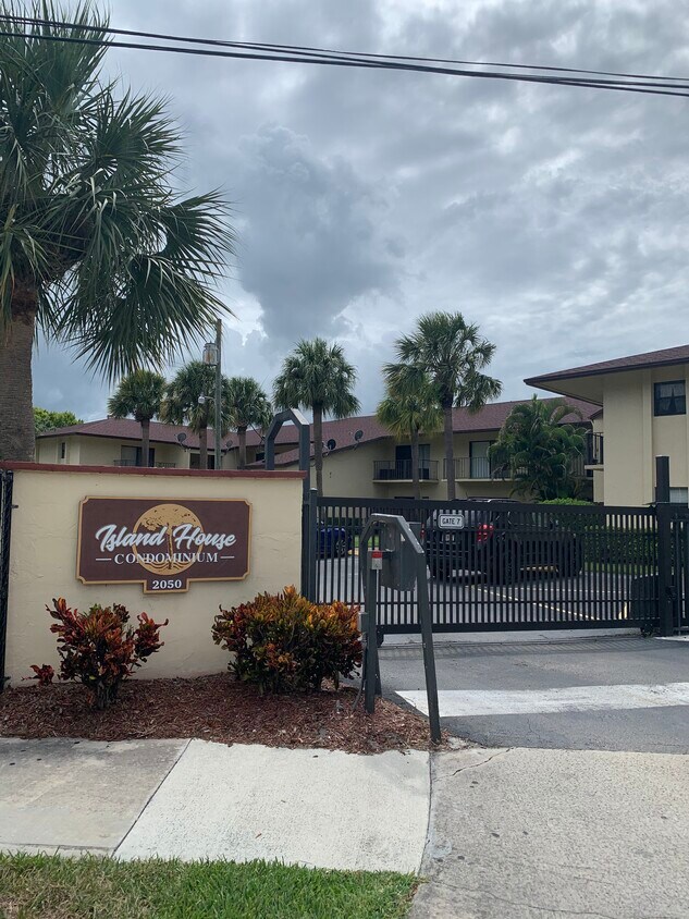 2050 Oleander Blvd Unit 3204, Fort Pierce, FL 34950 Apartments in Fort Pierce, FL