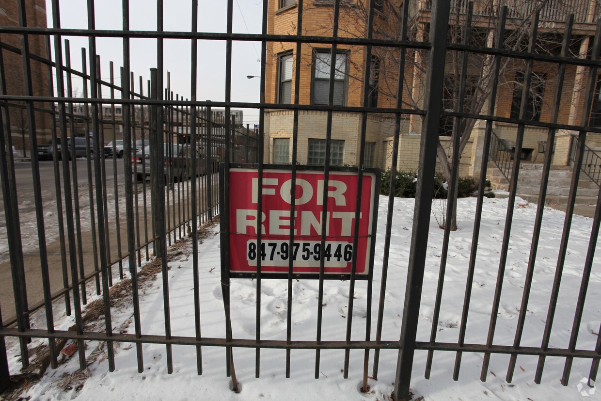 Building Photo - 5200 N Winthrop Ave