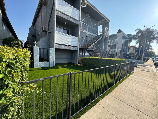 Foto del edificio - 18356 Napa St