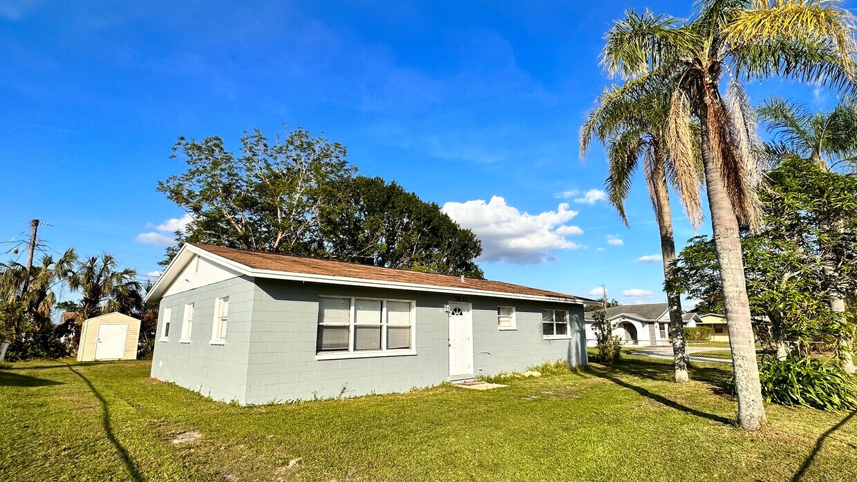 Foto principal - 3830 Highland Ave