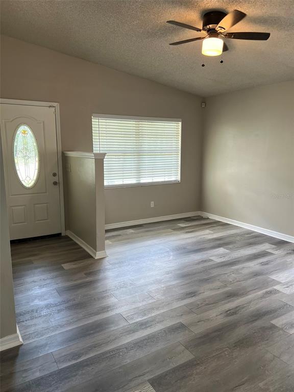 Foto del edificio - 319 Eaton St