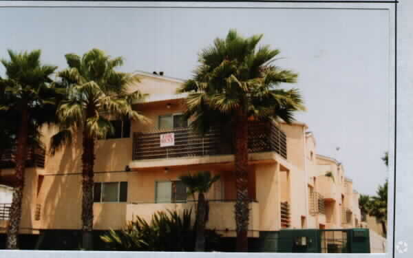 Building Photo - 1447 W 228th St