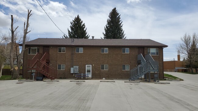 Building Photo - 1135 Trona Dr