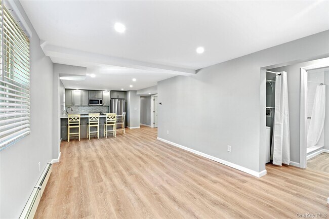 Foto del edificio - 5 Lakeview Ave