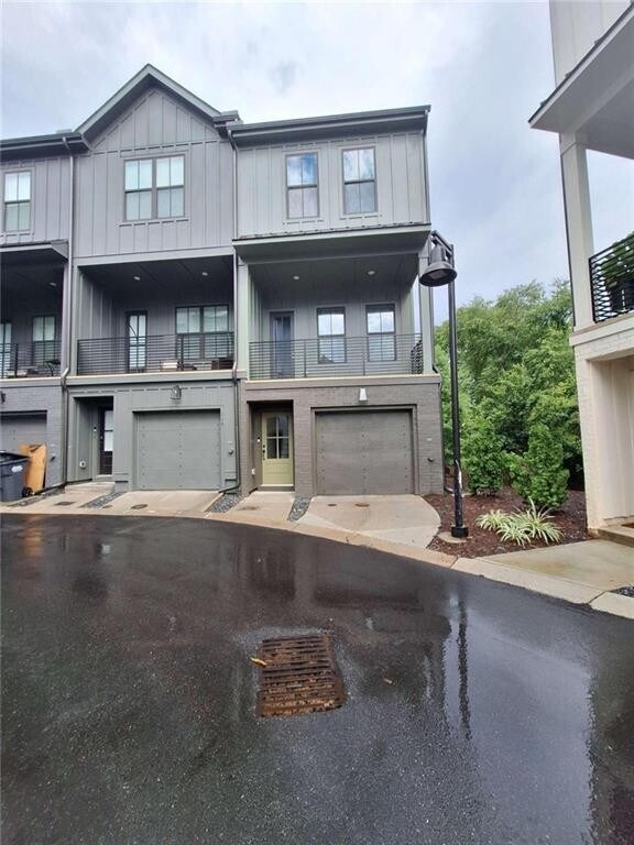 Foto principal - 166 Chestnut Cir