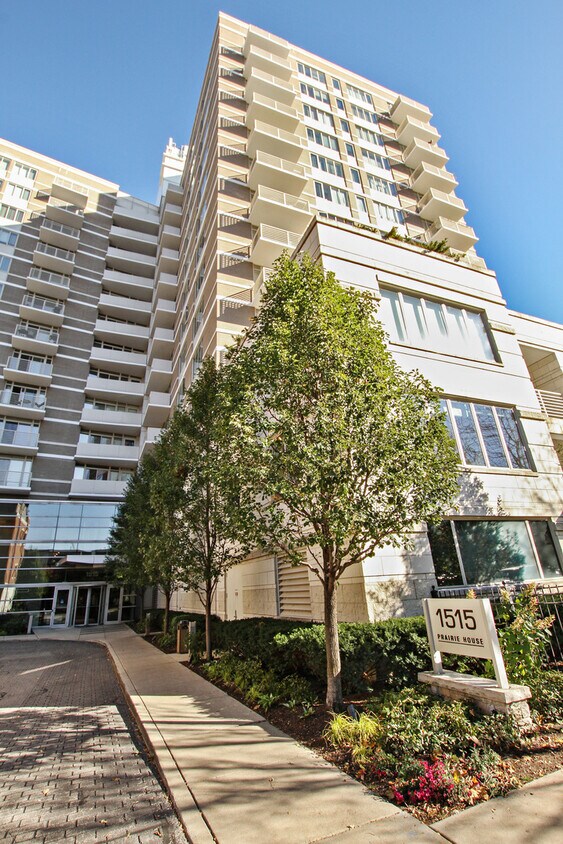 Foto principal - 1515 S Prairie Ave