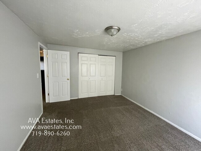 Foto del edificio - 4025 Ruskin Way