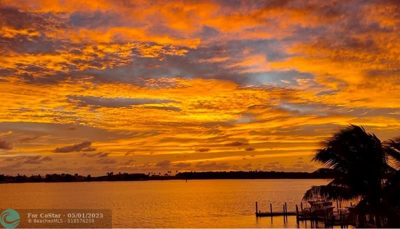 Foto principal - 16385 Biscayne Blvd