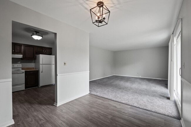 Building Photo - Woodside Apartments of Grand Blanc