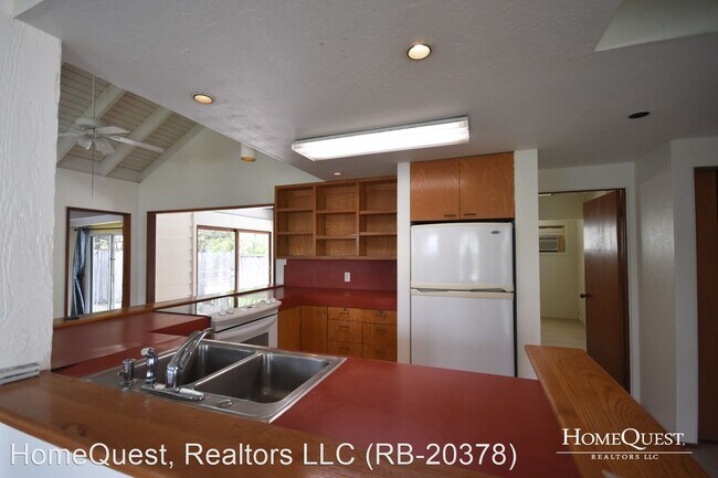 Foto del edificio - 3 br, 2 bath House - 152D North Kalaheo Av...