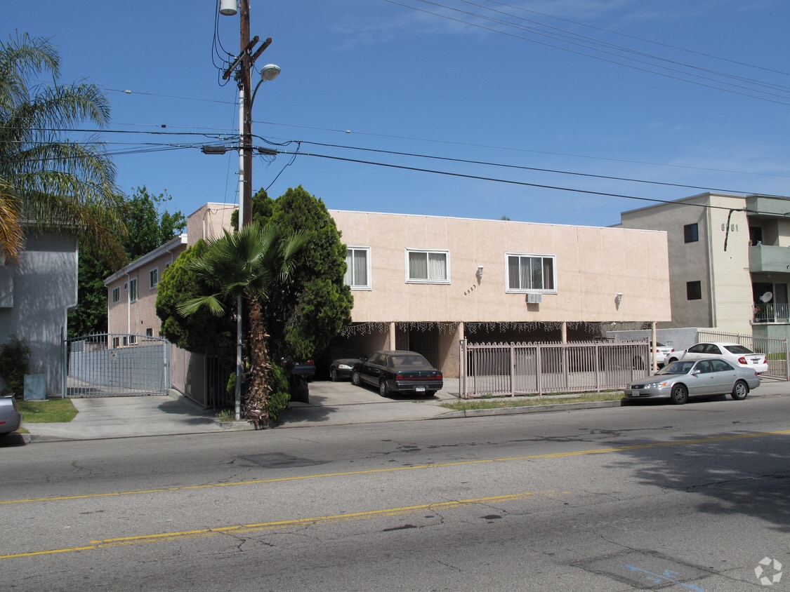 Building Photo - 6553 Fulton Ave
