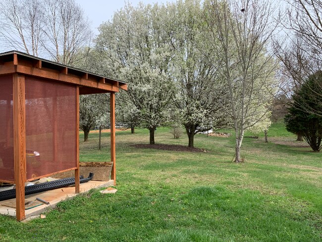 Foto del edificio - 1513 Candace Dr