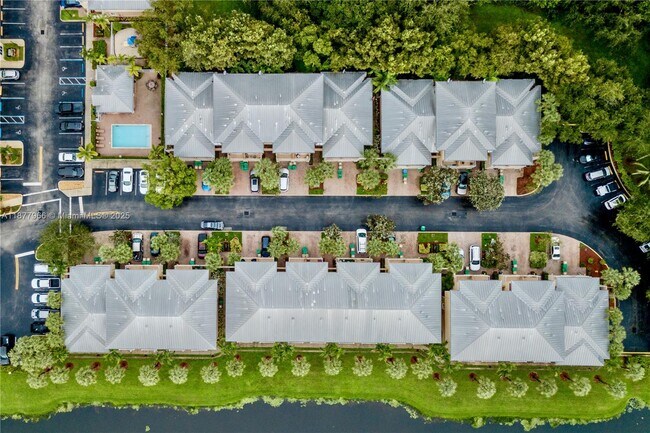Building Photo - 4649 SW 75th Way