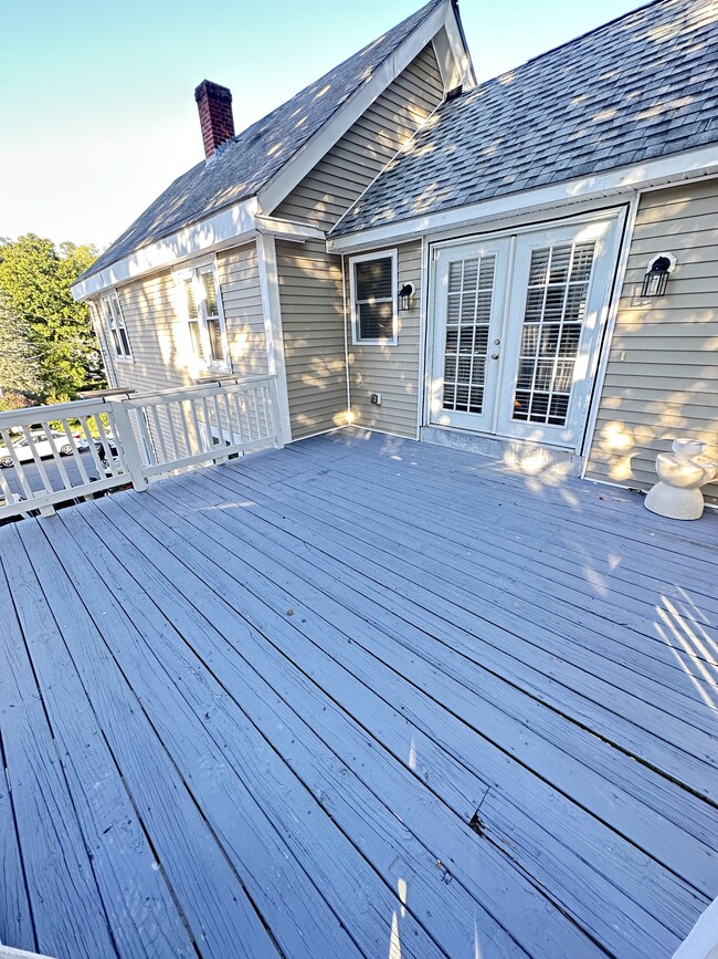 Back Deck - 7 Race St