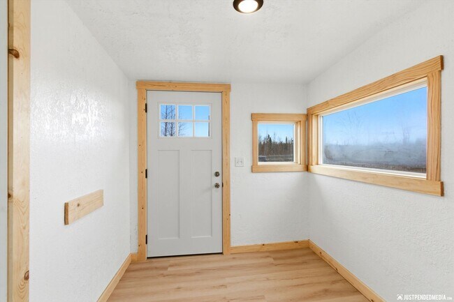 Foto del edificio - 12716 Hawk Ln