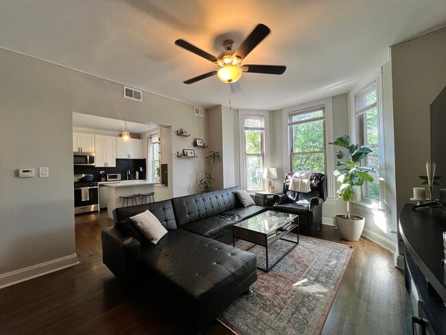 Building Photo - 2258 N Kimball Ave