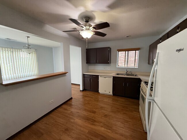 Foto del edificio - 9040 Orland Ct