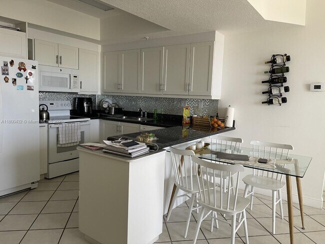 Foto del edificio - 3500 Coral Wy