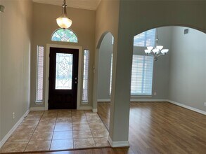 Building Photo - 15480 Constellation Cir W