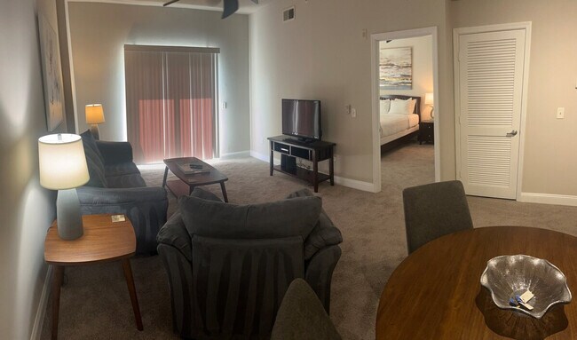 Foto del edificio - 3920 Sharon Rd