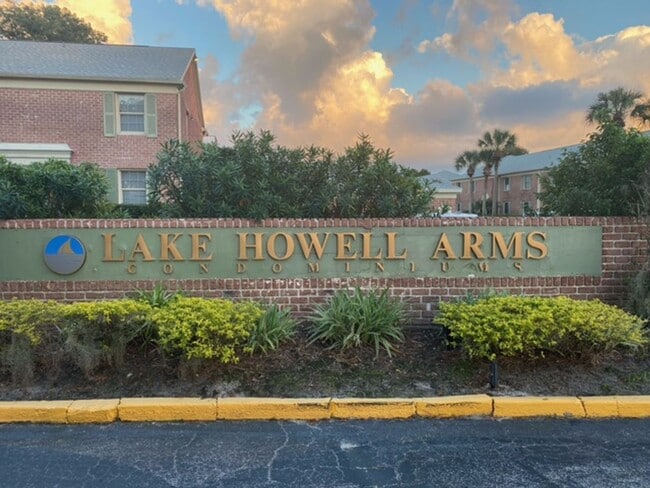 Foto del edificio - FREE 1ST MONTH RENT Studio Condo on Lake Howell With Boat Launch Lake Access & Pool!