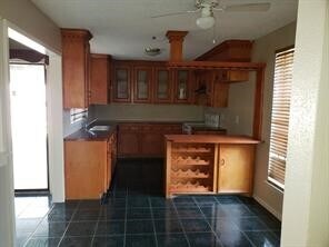 Foto del edificio - 2410 Morewood Dr