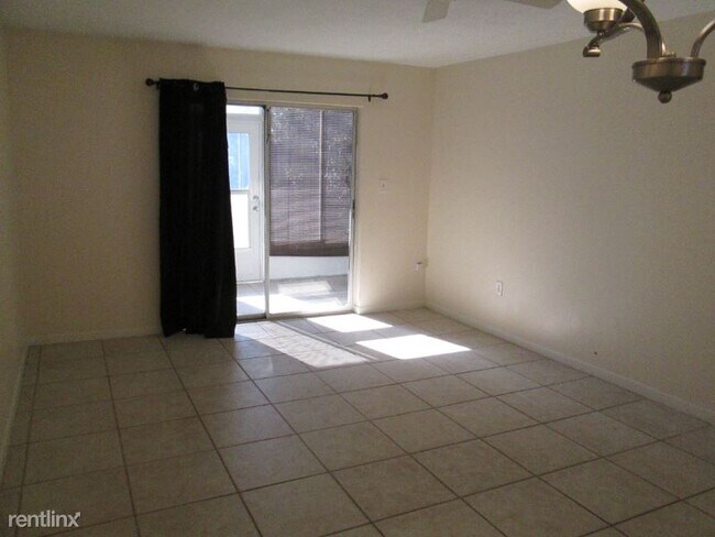 Building Photo - 4513 3rd St Cir W