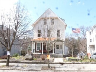 Building Photo - 630 Pleasant St