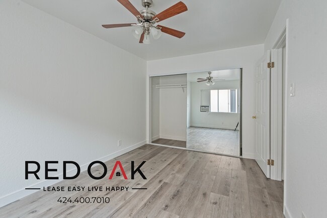 Foto del edificio - 4069 Oakwood Ave