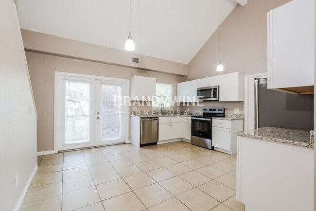 Foto del edificio - 700 E 7th St