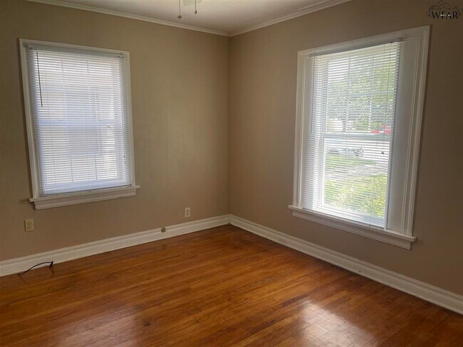 Building Photo - 1632 Speedway Ave