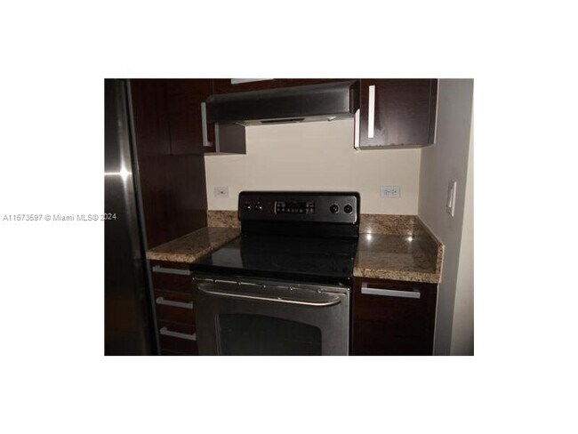 Foto del edificio - 2525 SW 3rd Ave