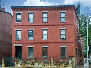 Building Photo - 76 Fairmont St