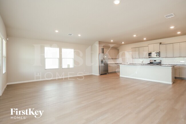 Foto del edificio - 13011 Thyme Wy