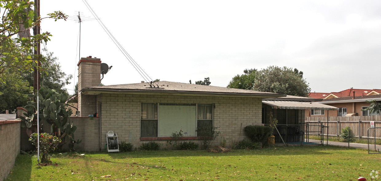 Building Photo - 3640-3644 Cogswell Rd