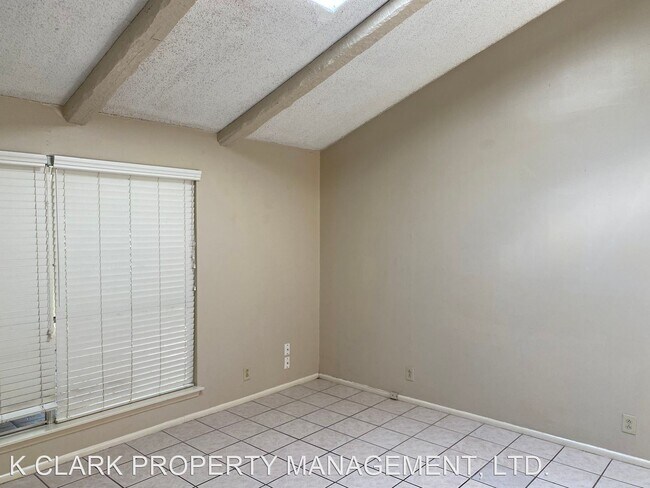 Building Photo - 3 br, 2 bath House - 5006 DEL ORO CIRCLE