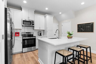 Building Photo - Viridian Southside Quarter
