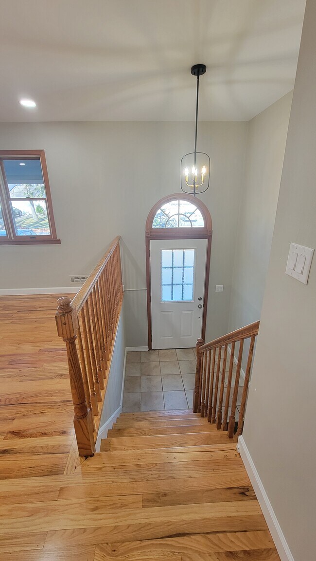 Foto del edificio - 23 Princeton Dr