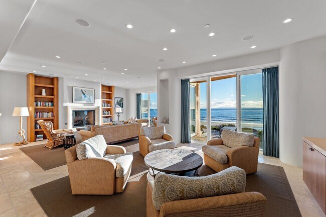 Building Photo - GORGEOUS CUSTOM BEACH HOME - Solimar Beach...