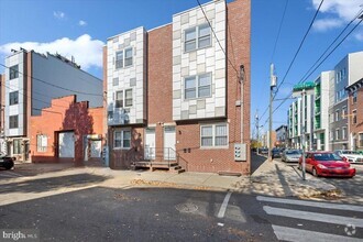 Building Photo - 1322 N 15th St