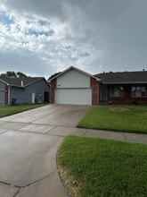 Building Photo - 10601 W Douglas Ave