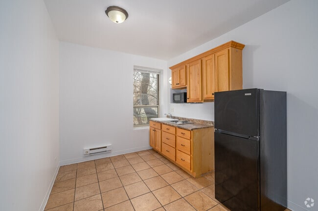 Layout 1 Studio - 300SF - Kitchen - 4114 W Washington Blvd Chicago, IL 60624