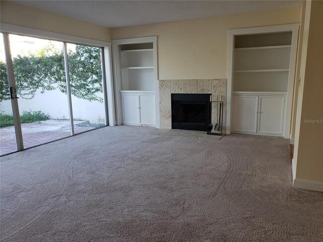 Building Photo - 2961 W Knights Ave