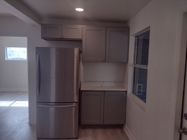 Building Photo - 3 br, 2 bath House - 5312 8TH AVE S