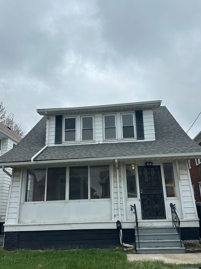 Building Photo - 419 E 147th St
