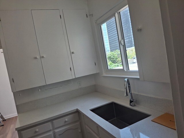 Foto del edificio - 3530 W 7th St